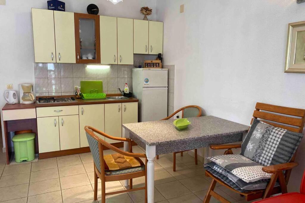 Apartman Toma Apartment Slatine Exterior photo